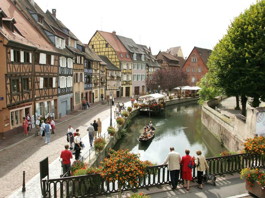 Au Buisson De Roses Apartment Colmar Exterior photo